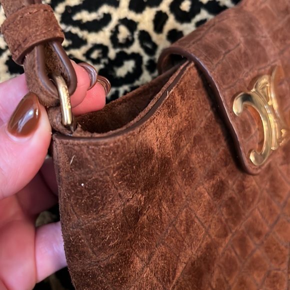 Celine limited edition runway bag. Brown suede. Comes with box, papers and chain - Picture 9 of 12